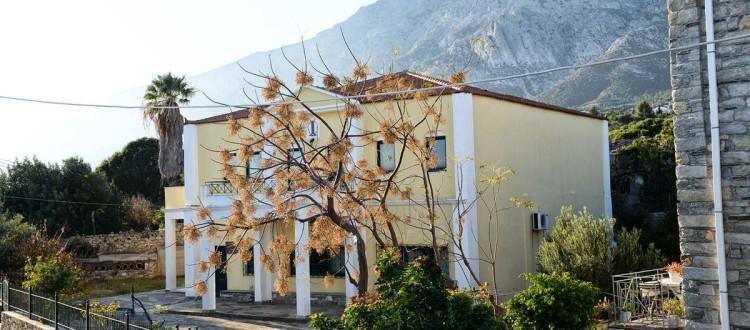 Peskesi Ikaria Apartamento Ágios Kírykos Exterior foto